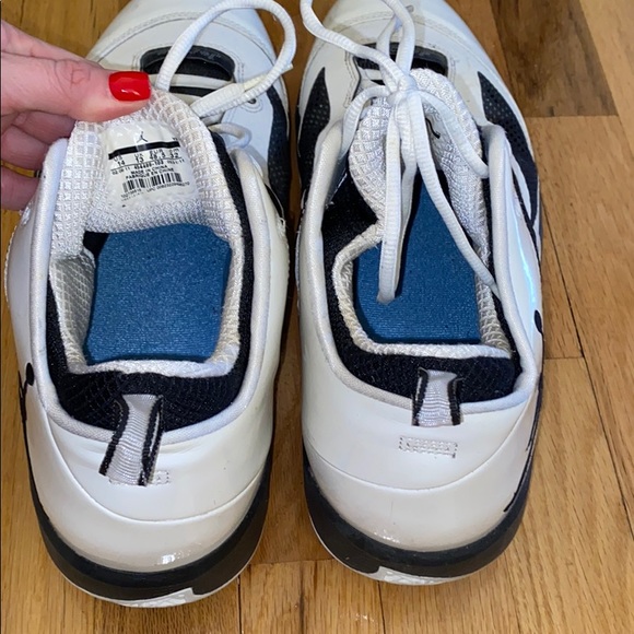 Men’s Jordan Sneakers - Picture 4 of 5